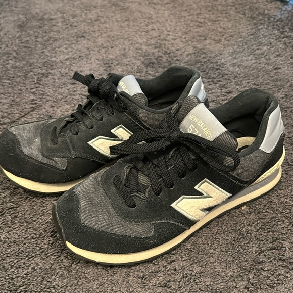 New Balance 574 - Picture 1 of 4